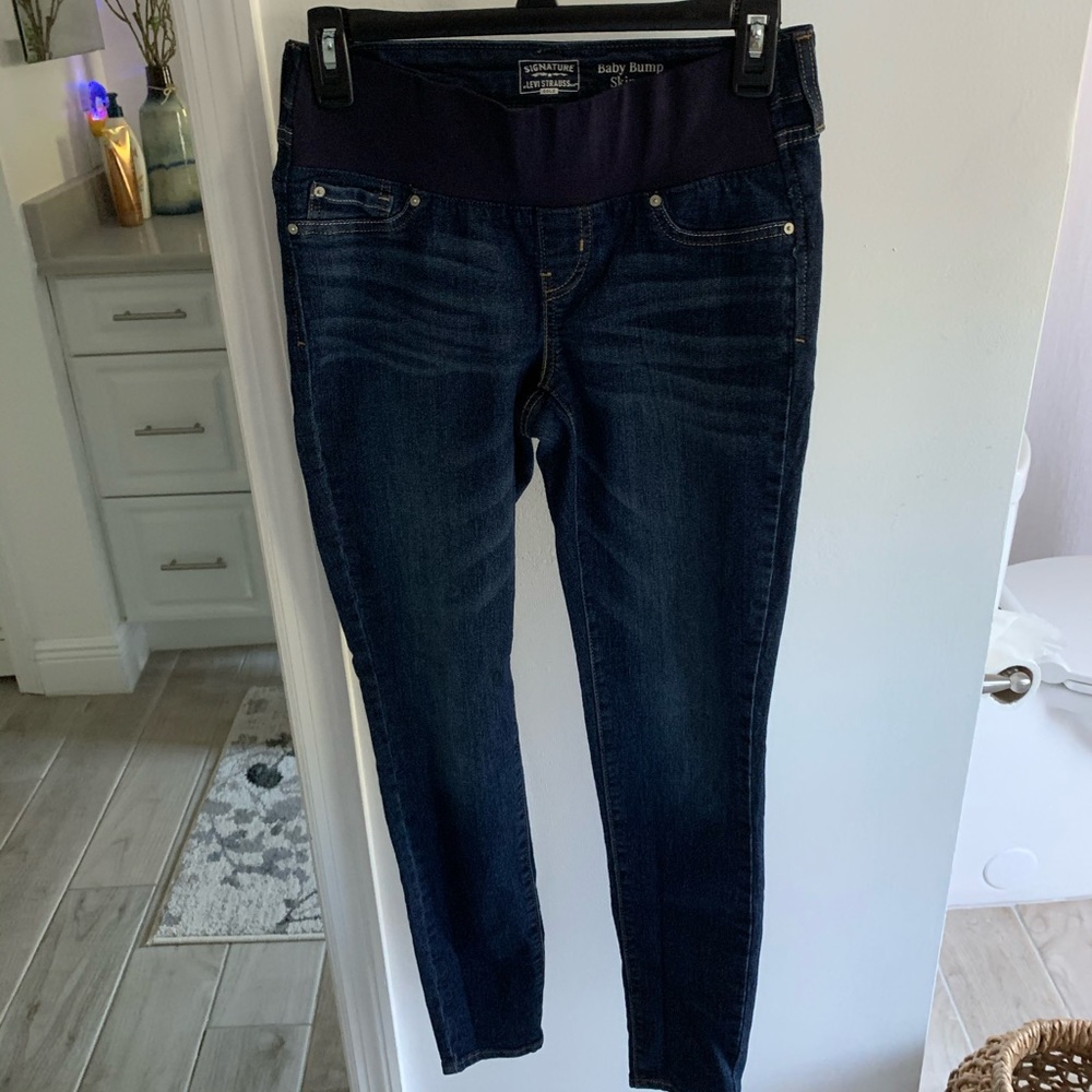 Levi’s Maternity Skinny Jeans